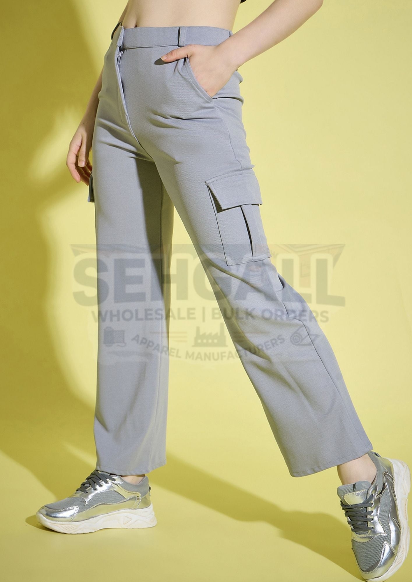 Women Straight Fit Solid Cargo Pant-3389