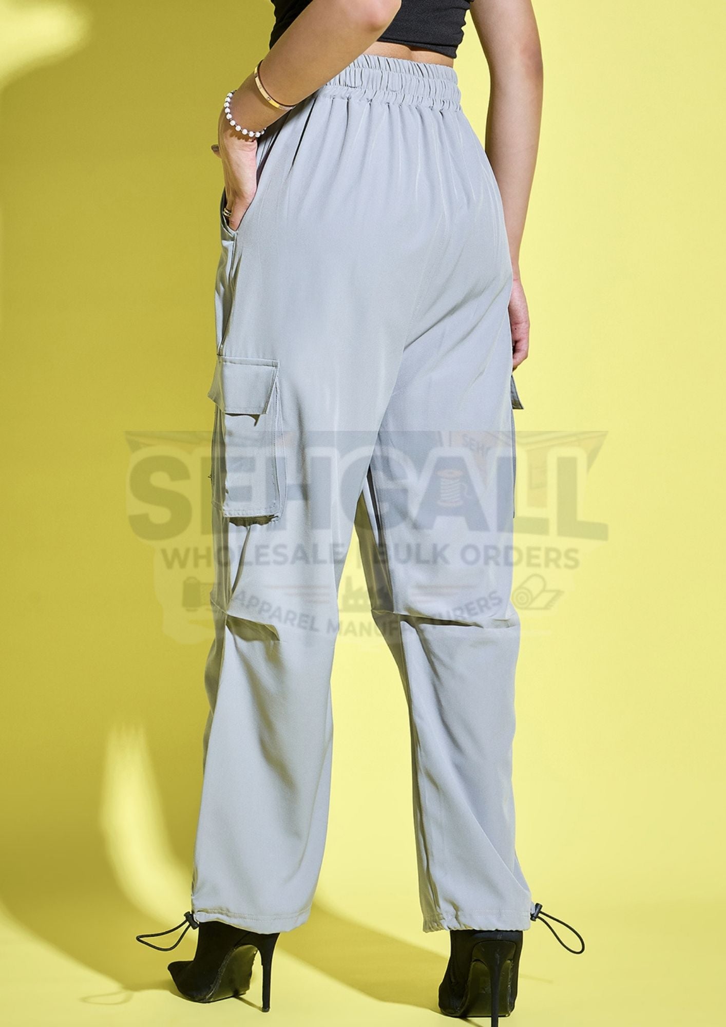 Women Loose Fit Parachute Cargo Pant-3439